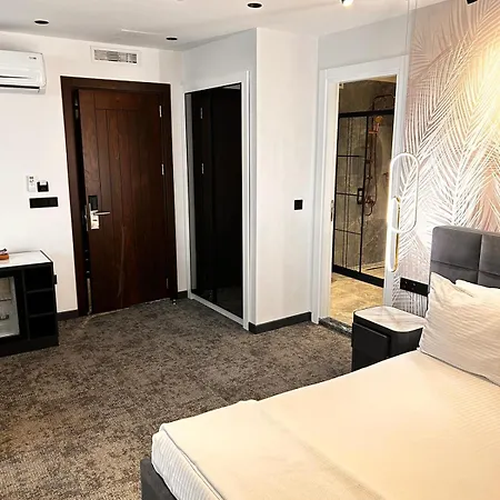 Zeytin Hotell 2*