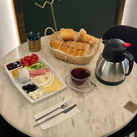 Отель Zeytin 2*